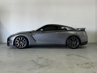 2013 Nissan GTR - Thumbnail