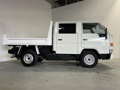 1995 Toyota Dyna - Thumbnail